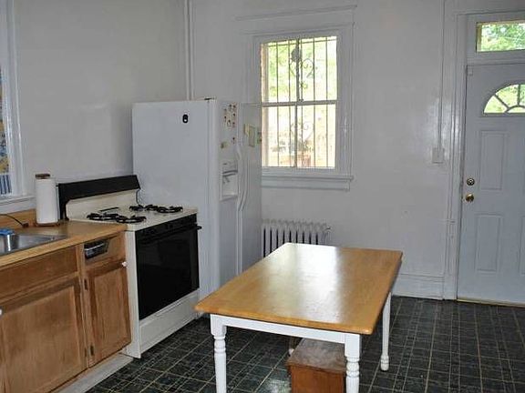 Main Level Kitchen