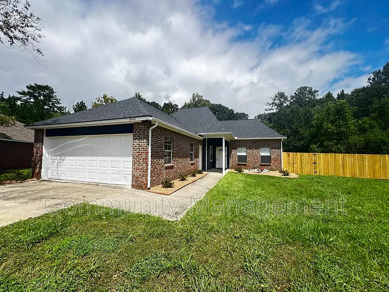 9449 Hidden Trail Dr