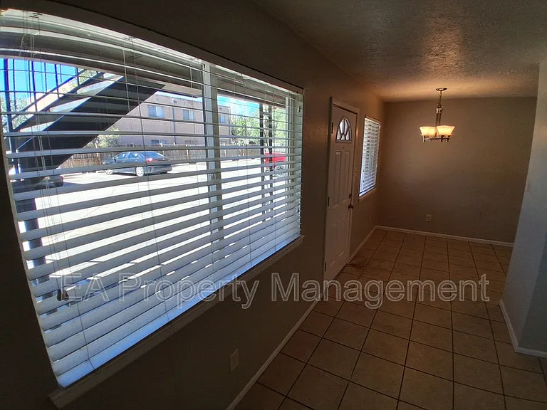 433 Louisiana Blvd SE #1 — Photo 6