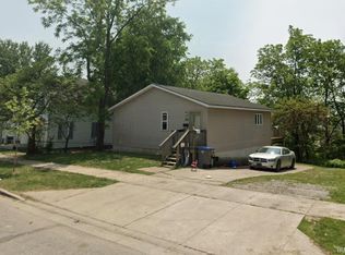 207 Crescent St, Goshen, IN 46528