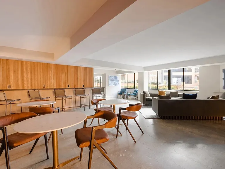Building's Lounge