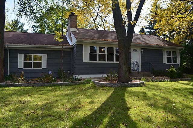 1st image of 20519 S Hutchinson Ave