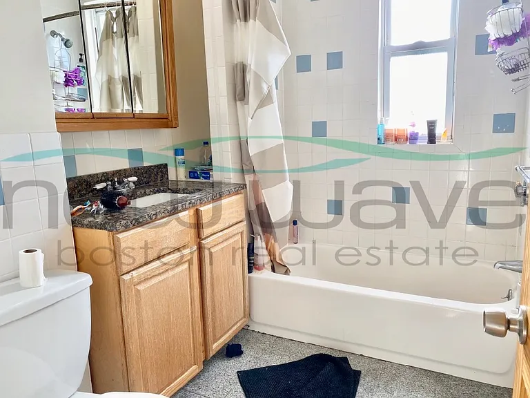 190 Highland St #3 — Photo 8