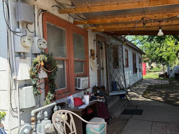 san-antonio-texas-449631724 picture