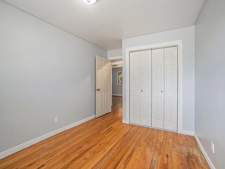 7 Robertson Rd — Photo 11