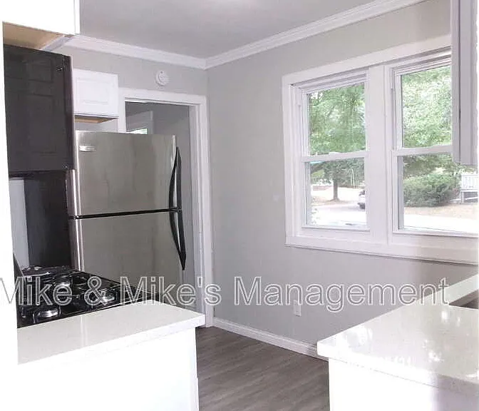 403 N 61st St — Photo 20