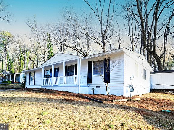 3rd image of 88 Lucia Dr SE