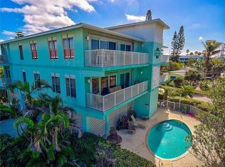 1201 Gulf Dr N #200, Bradenton Beach, FL 34217