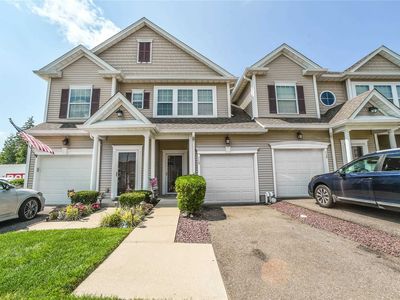 113 Wildwood Cir, Holtsville, NY, 11742