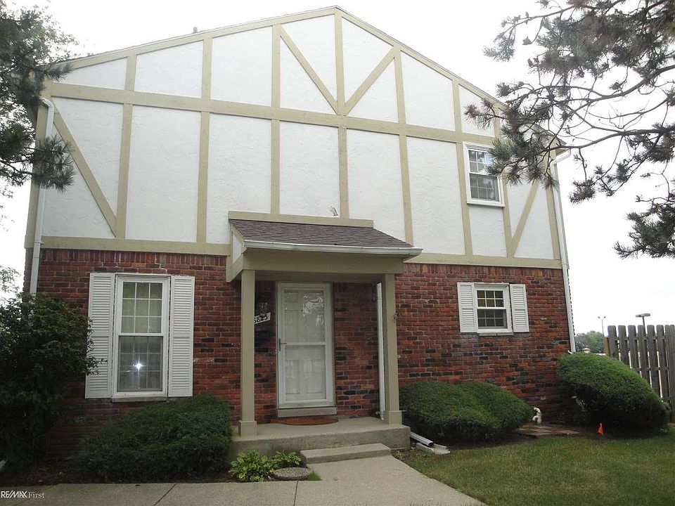 1st image of 36823 Park Place Dr