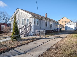 12 Conklin St, Springfield, MA 01109