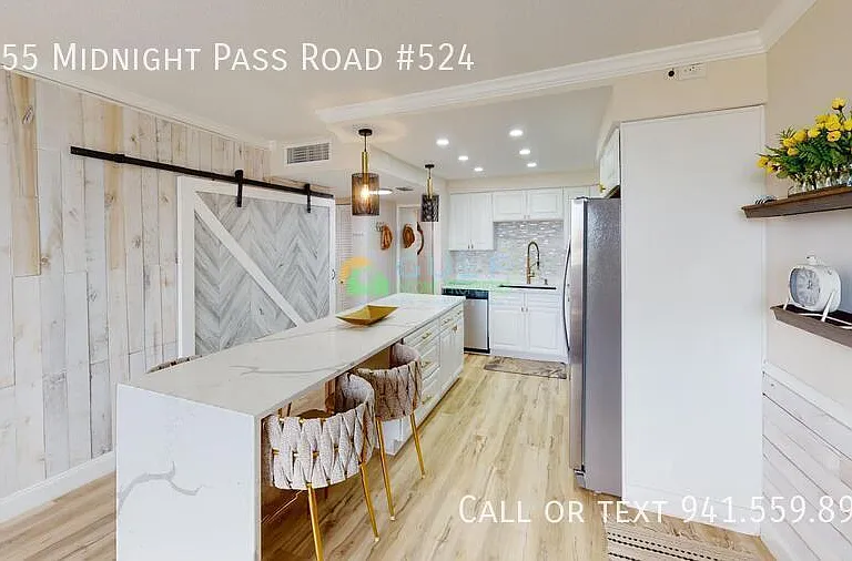 5855 Midnight Pass Rd #524 — Photo 8
