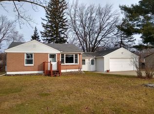 4404 Oakvista Ave, Clarkston, MI 48346