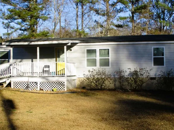 34 Holly Dr, Carrollton, GA 30116