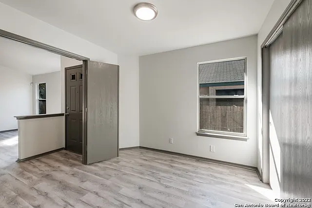 9014 Gill Brg — Photo 5