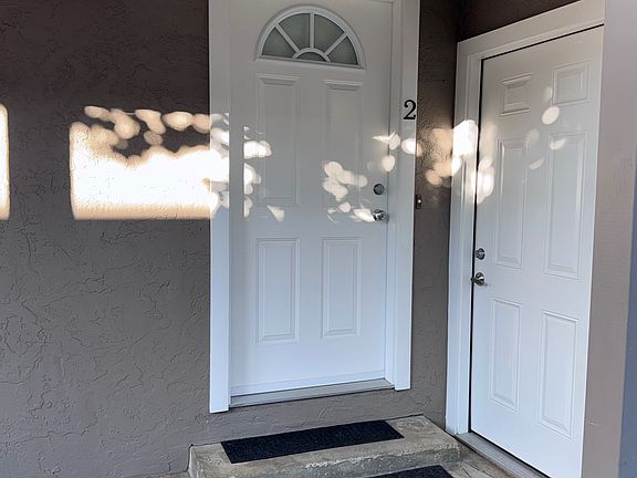 3rd image of 1096 Topaz Ave APT 2