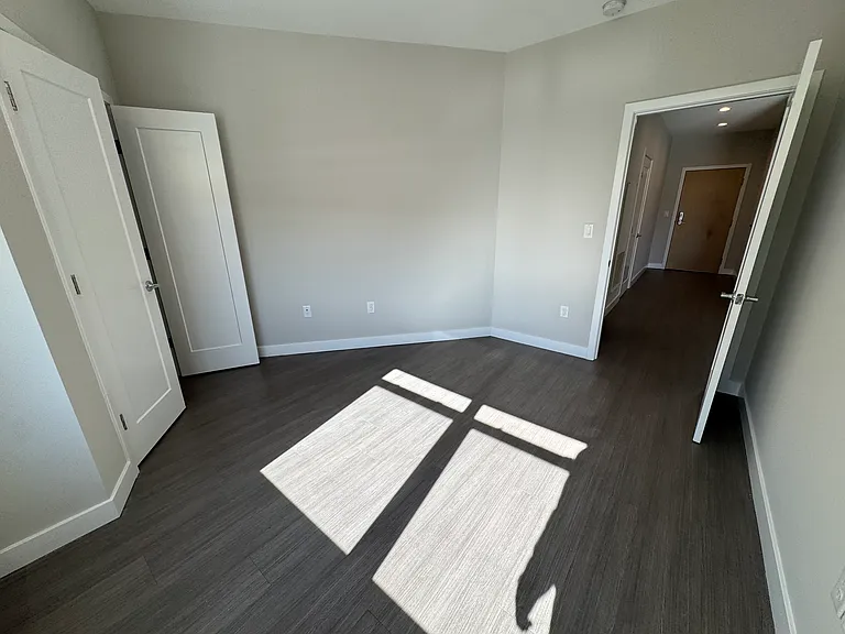 Hillside Residence — Photo 27