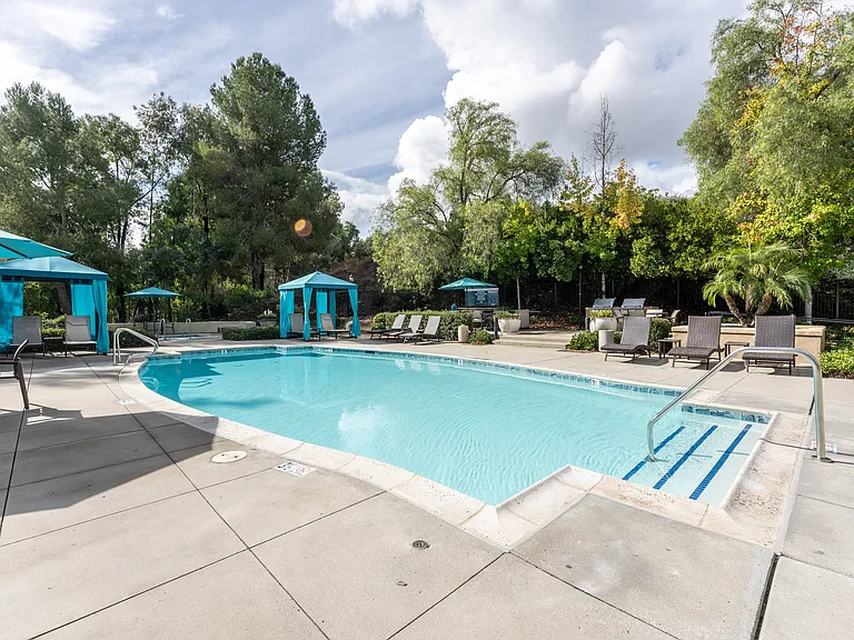 Alta Vista Apartments — Photo 19