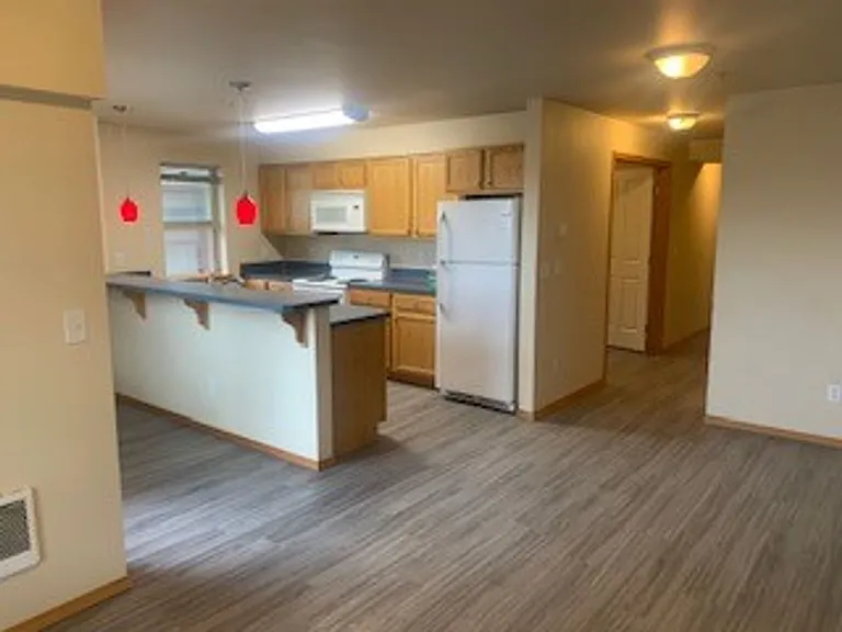 1016 N Garden St — Photo 56