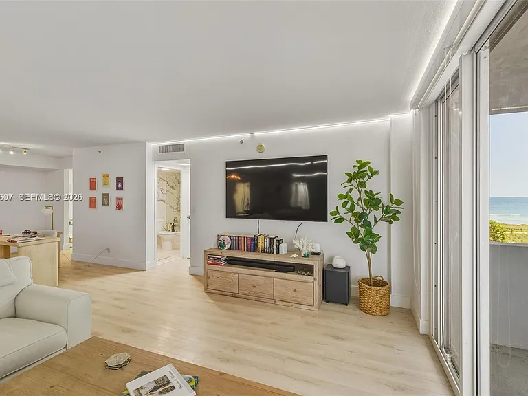 9195 Collins Ave #404 — Photo 9