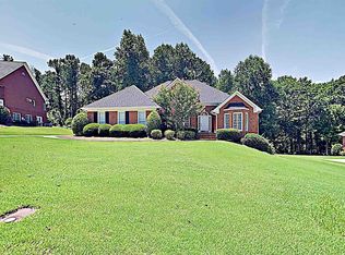 905 Old Barker Pl, Loganville, GA 30052