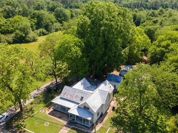 6402 Weaver Rd, Anniston, AL 36206