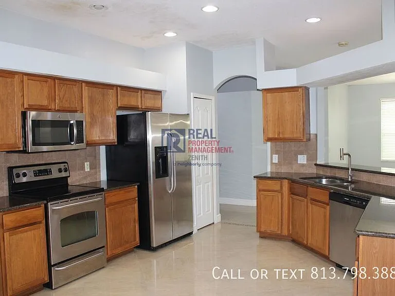 452 Westchester Hills Ln — Photo 12