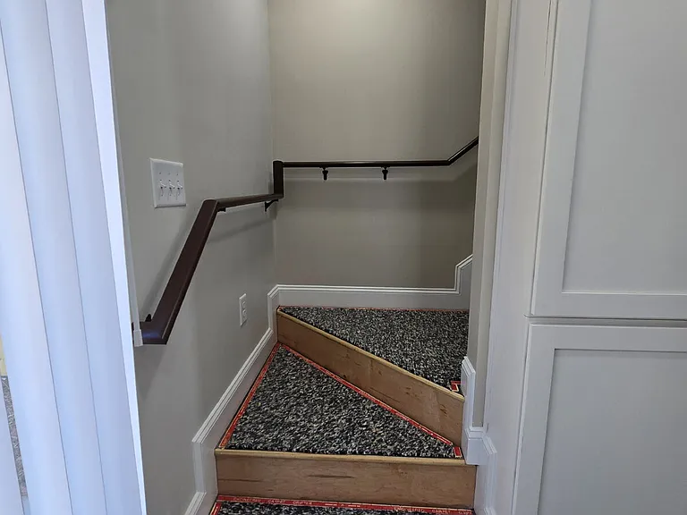 402 Giles St #B — Photo 38