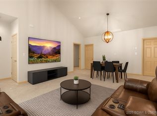 1126 Buckingham Dr, Camdenton, MO 65020