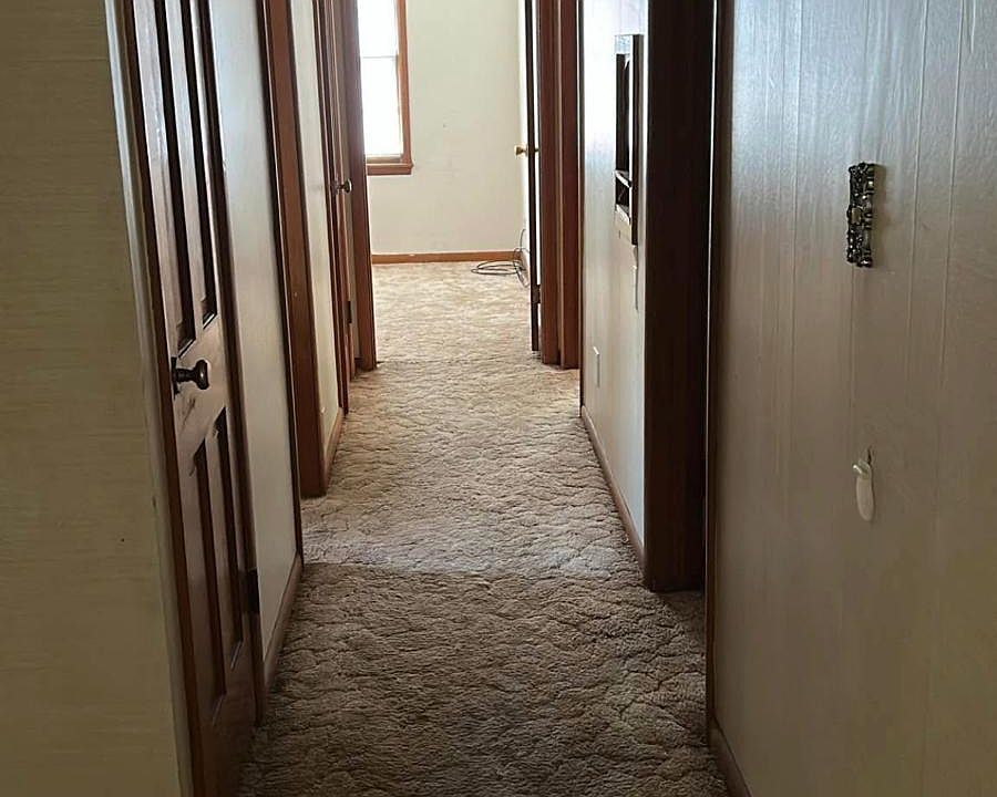 2nd image of 400 S 24th St