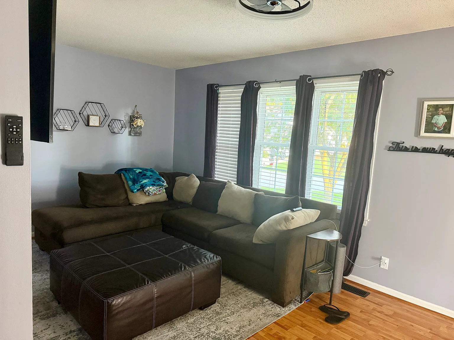 3 bed, 1050 sqft, $1,850 — Photo 2