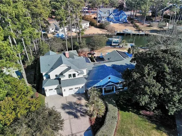 2245 Leeward Shore Ct, Virginia Beach, VA 23451
