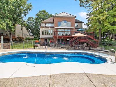 4973 Parview Dr, Clarkston, MI, 48346