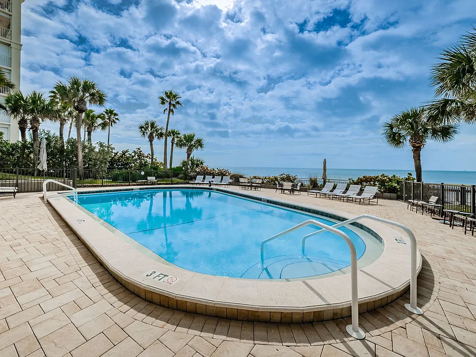 16800 Gulf Blvd #9