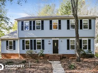 8220 White Horse Dr, Charlotte, NC 28270