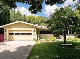 1209 6th St SW, Rochester, MN 55902