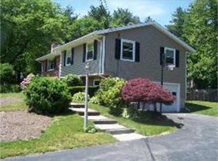 10 Reservoir Dr, Danvers, MA 01923