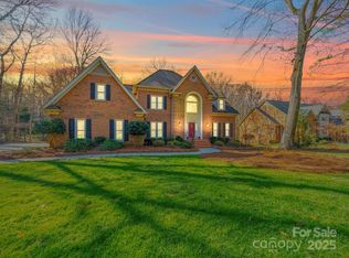 2217 Blue Bell Ln, Charlotte, NC 28270