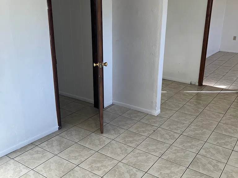 1631 N Riverview Blvd — Photo 9