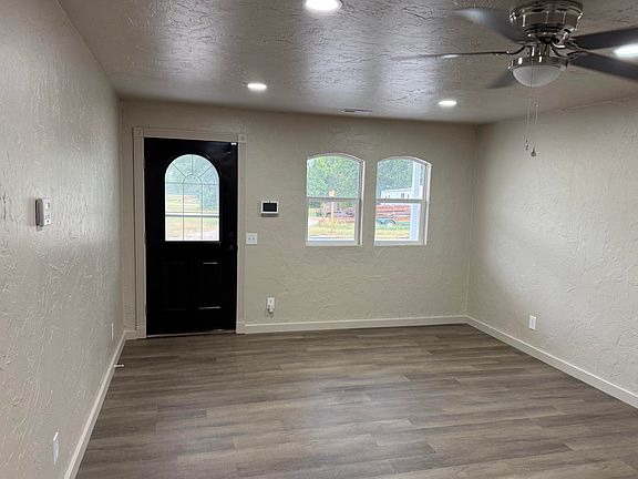 2nd image of 212 E Delta Street
