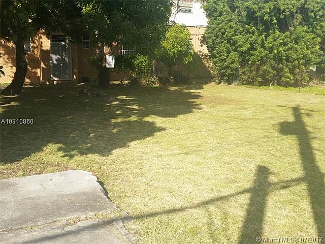 2nd image of 155 NW 17th St