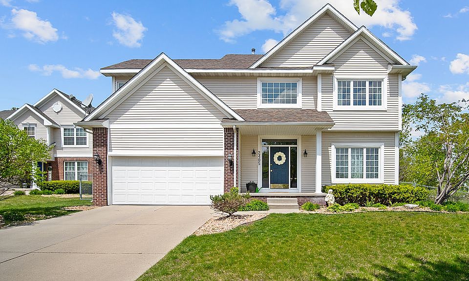 1st image of 2405 Grant Cir