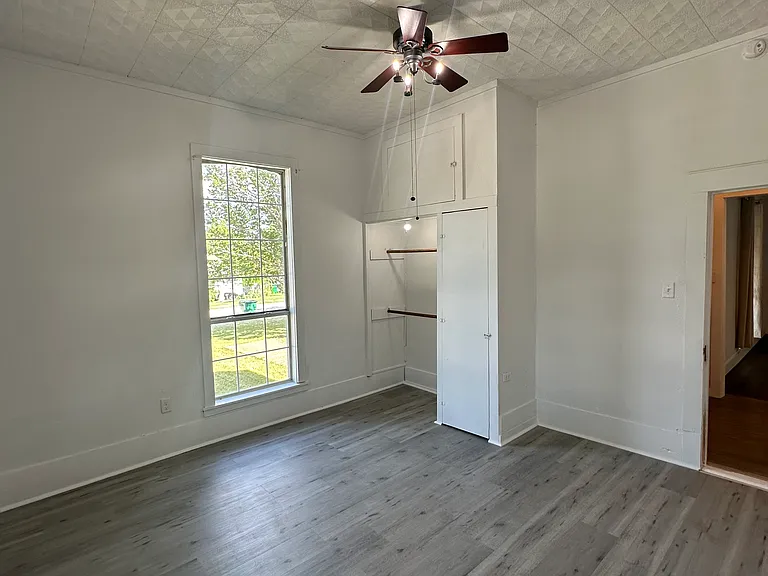 501 S Connellee Ave — Photo 9