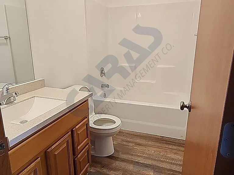 Upstairs hall bathroom