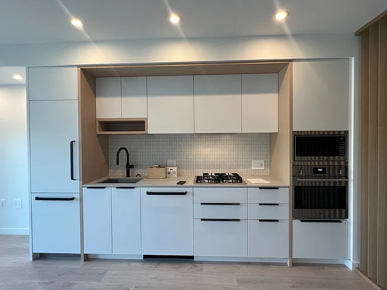 2520 Guelph St #225 — Photo 2