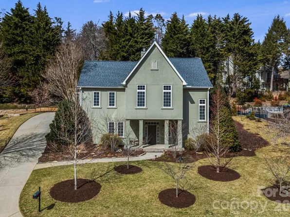 405 Mistletoe Trl, Hendersonville, NC 28791