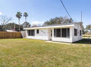 10609 David St, Dickinson, TX 77539