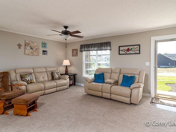 4th image of 5367 Crestfield Ln