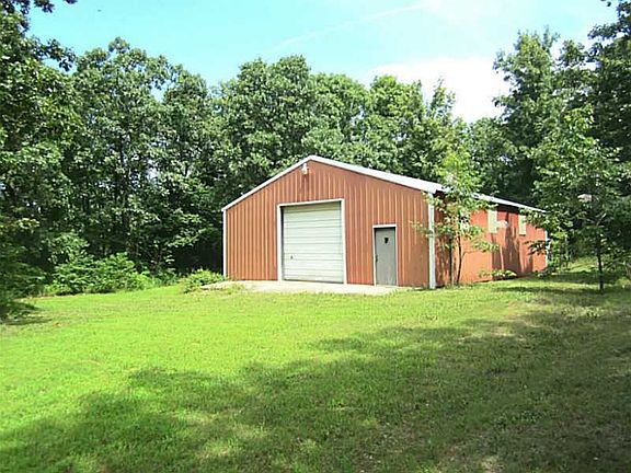4th image of 16212 Skyline Dr