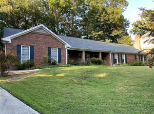 5555 Colbert Trl, Norcross, GA 30092